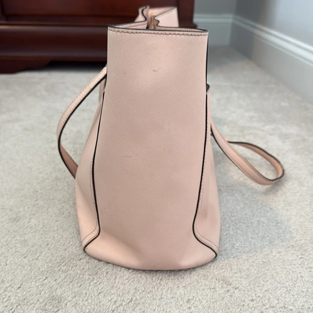Tory Burch blush pink tote - Picture 5 of 10